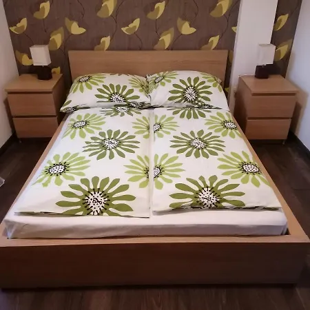 Daire Zamardi Apartman Zamárdi