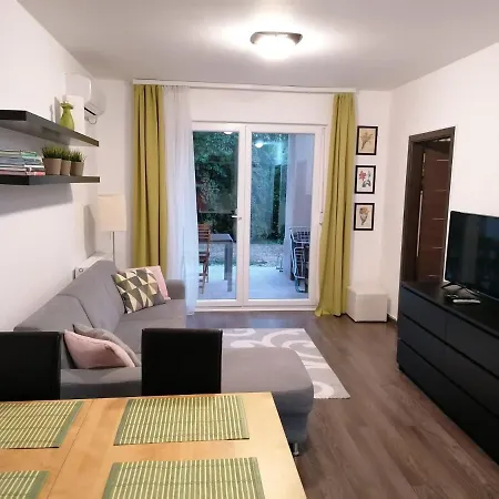 Daire Zamardi Apartman Zamárdi
