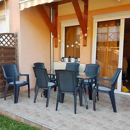 Apartamento Zamárdi Apartman